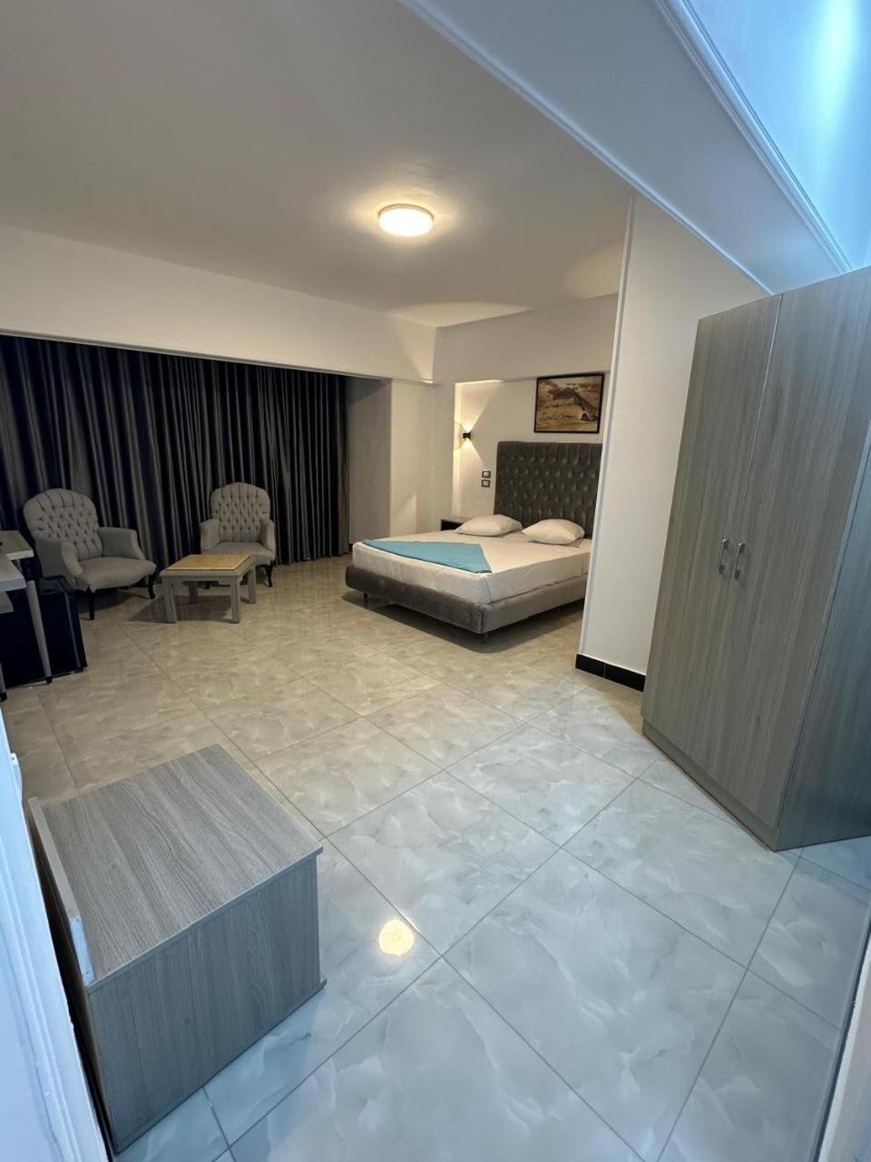 Aura Inn Hotel Cairo Giza Eksteriør billede